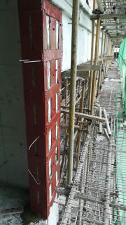 結(jié)構(gòu)加固工程中的關(guān)鍵技術(shù) 加大截面、碳纖維加固與粘鋼加固的綜合應(yīng)用